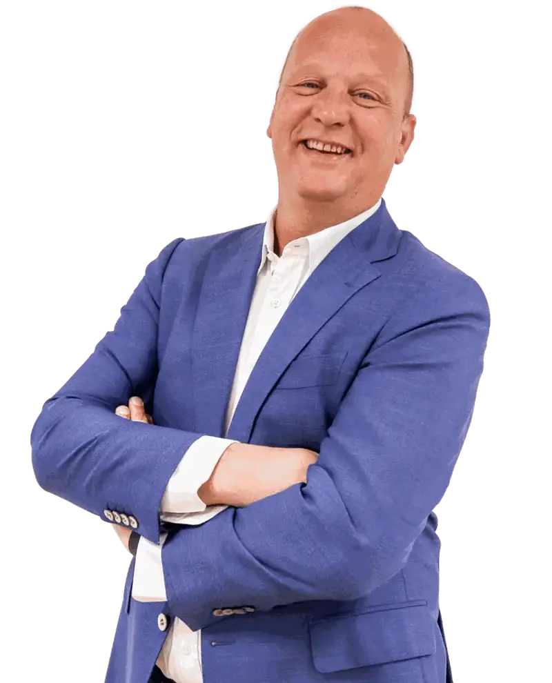 Koen van Fulpen, beveiligings- en IT-specialist, met de armen over elkaar